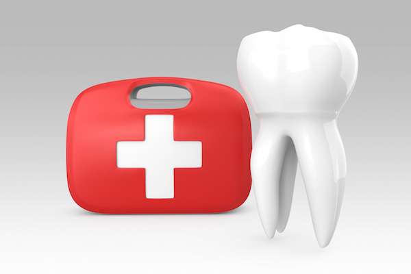Why You Should Avoid the ER for Emergency Dental Care from Lake Worth Dentistry in Greenacres, FL